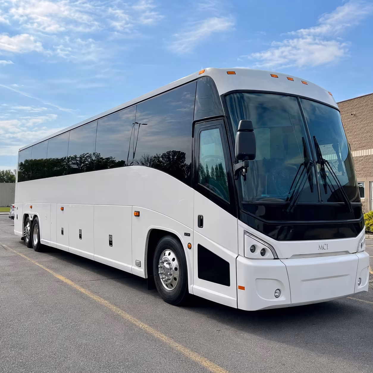 bragg jam festival bus rentals from warner robins to downtown macon