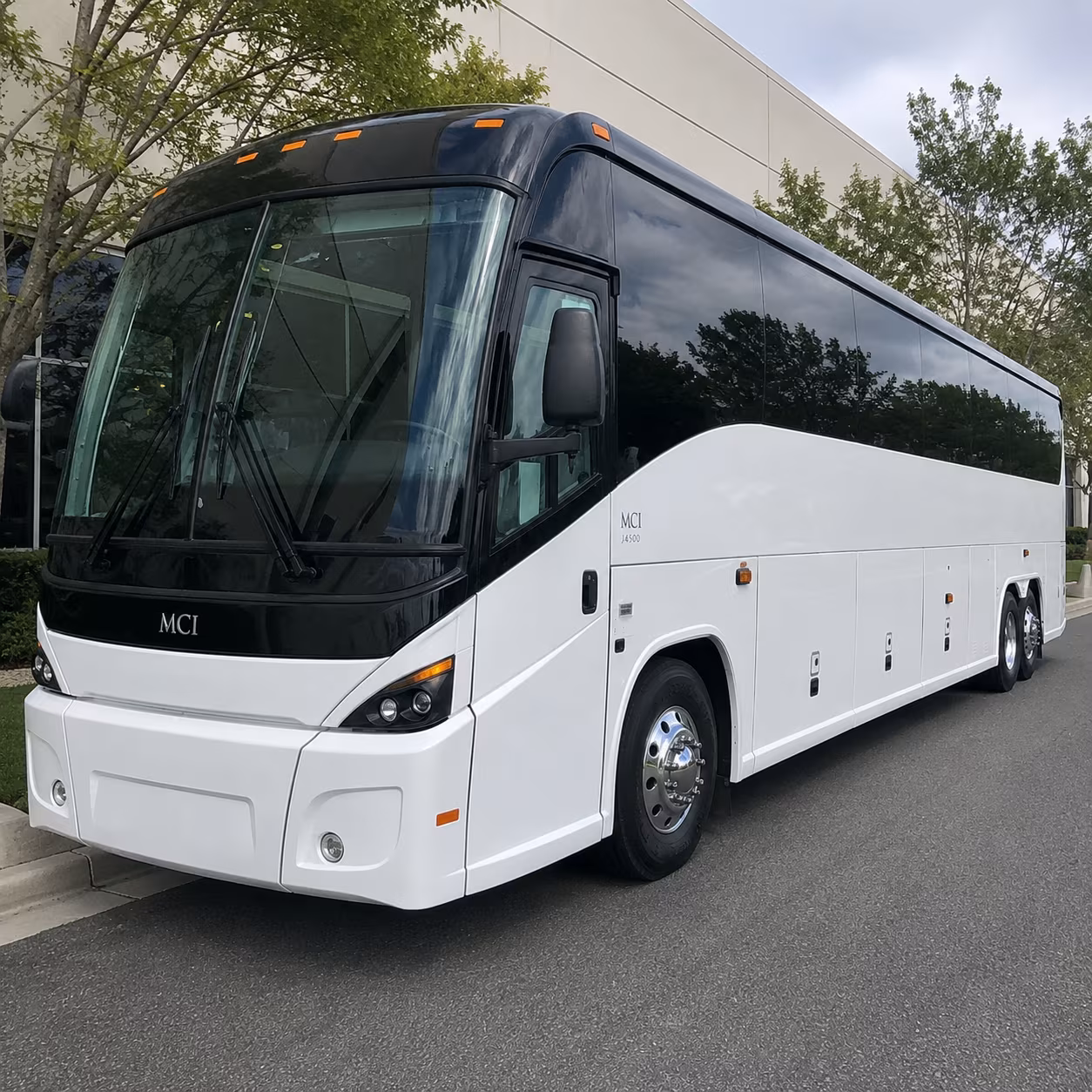 daily contractor shuttle runs to robins air force base